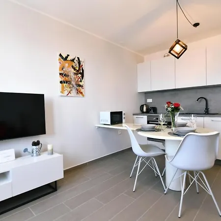 Mamma Mia Lux Apartament *